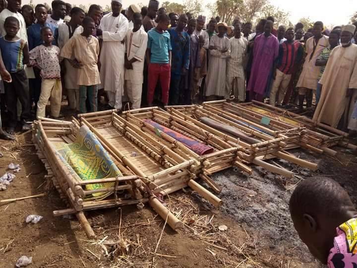 Photos: 6 young men killed after mud house they were building collapsed on them in Sokoto