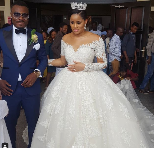 More photos of Footballer Emmanuel Emenike and Iheoma Nnaji at their wedding