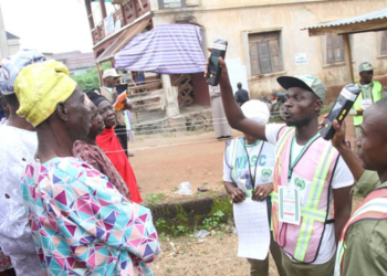 NYSC Corp, INEC agents educating voters during Osun Elections