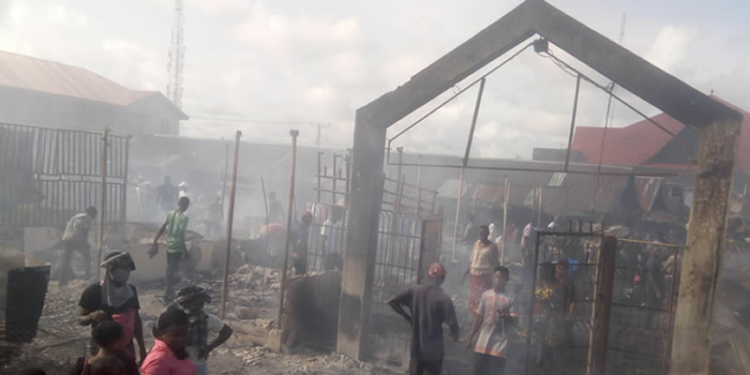 Fire razes Fruit Garden Market in Rivers