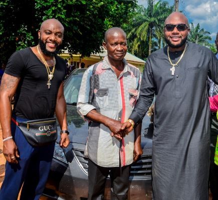 Kcee and E-money give out motorbikes and a car to youths in their hometown (Photos)