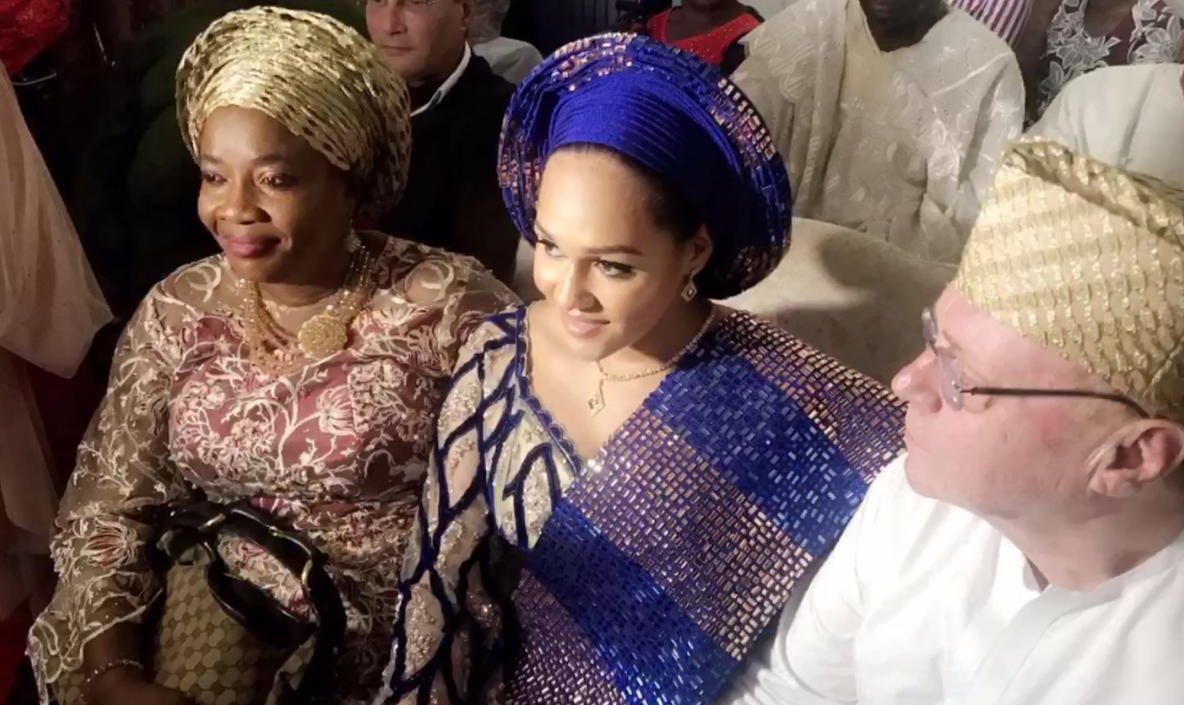 Photos: Tania Omotayo traditionally weds buzzbar co-owner, Sumbo in Lagos