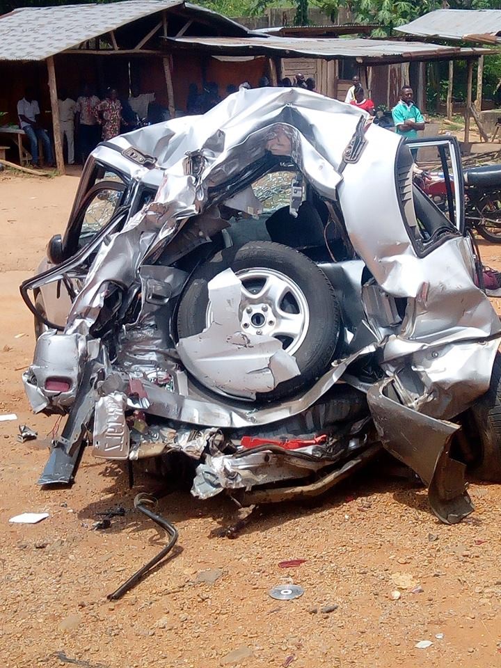 Graphic photos: Scores killed as alleged police extortion causes multiple vehicle accident involving 3 cars, 18 seater bus and a truck in Osun