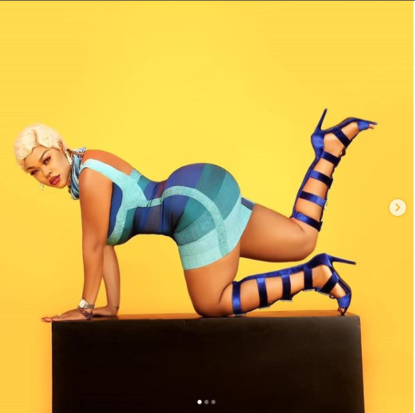 Nollywood actress Daniella Okeke strikes seductive poses in new photos