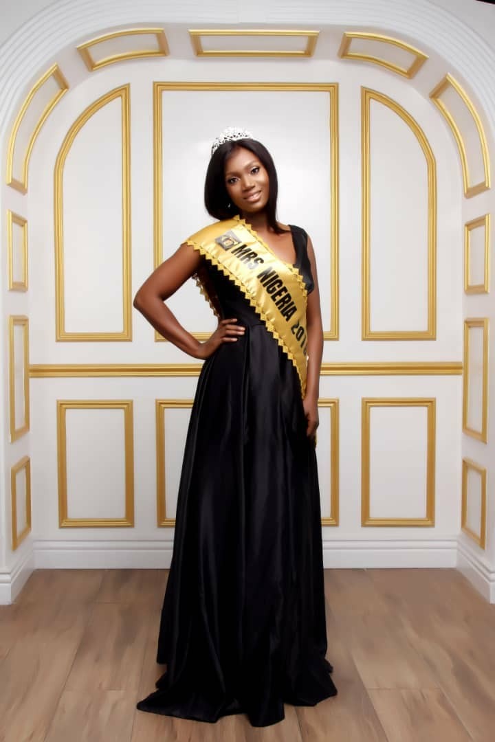 Mrs. Emelda Ezinne Remi wins Mrs Nigeria 2018