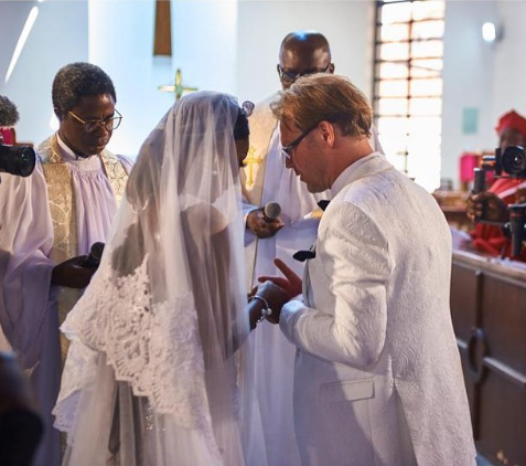 Actress Ada Slim marries her Caucasian lover (photos)