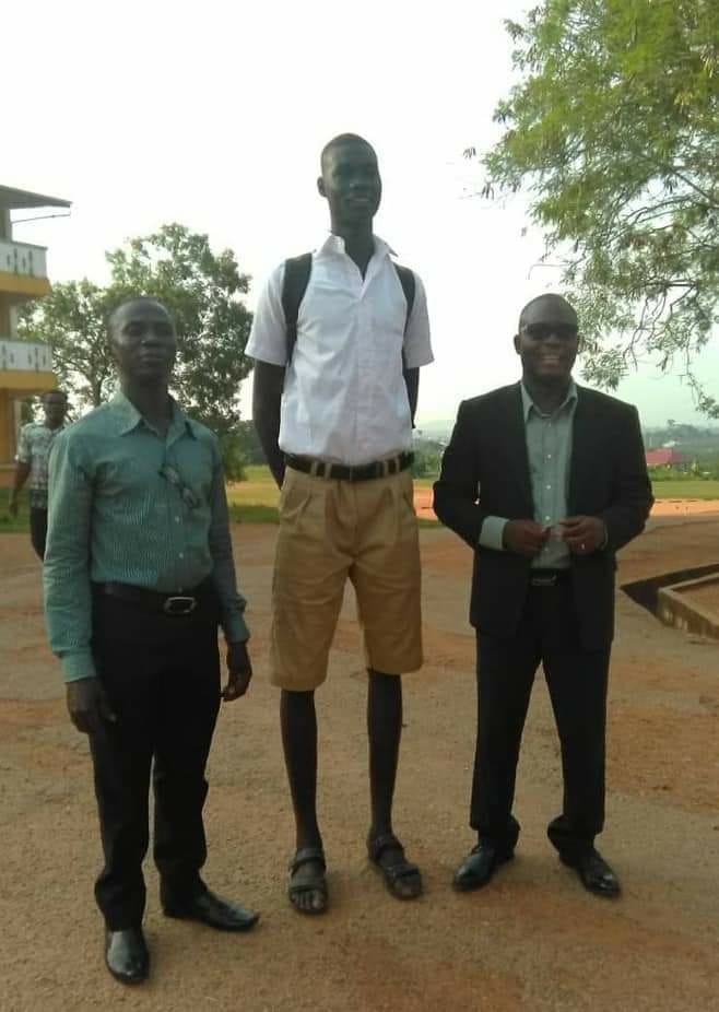 Amazing height of 14yearold tall student attracts sponsors from abroad