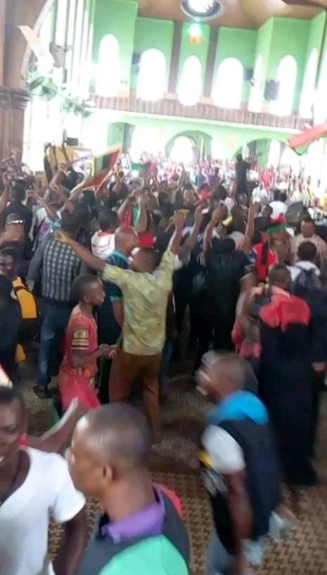 Photos: IPOB members disrupt church service in Abia after priest asked them to pray for a peaceful 2019 election