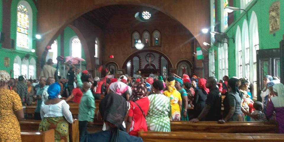 Photos: IPOB members disrupt church service in Abia after priest asked them to pray for a peaceful 2019 election