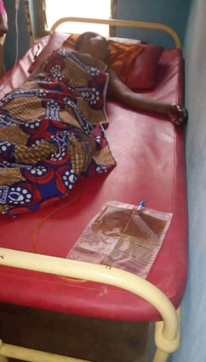 Girl, 18, left in a coma after boy hit her with pestle during argument in Benue (photos)