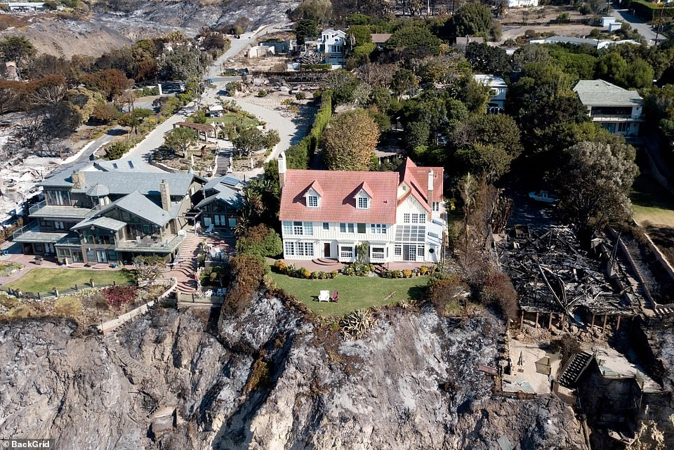 Photos show how Anthony Hopkins