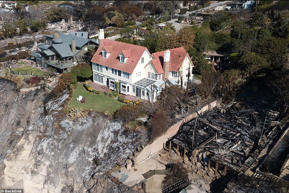 Photos show how Anthony Hopkins