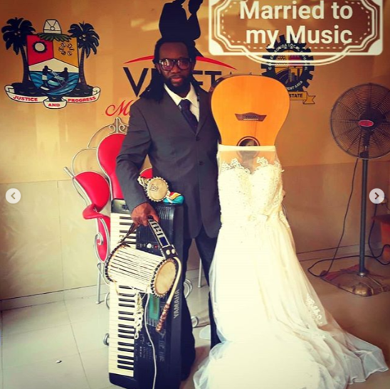 Man marries his guitar in Lagos and explains his reason (photos/video)
