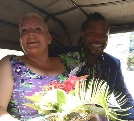 Lagos photographer, Bolaji Alonge and his Belgian fianc?e, Sandra wed with a convoy of 20 Keke Napeps (Photos)