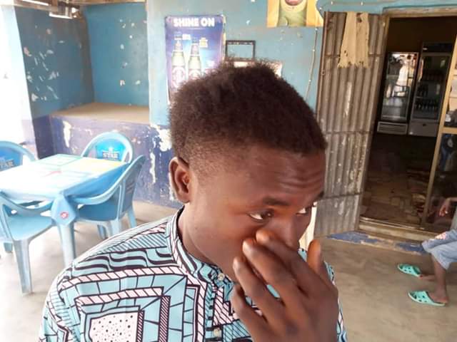 Photos: Outrage as youths storm market in Gboko, Benue and forcefully shaved young men with