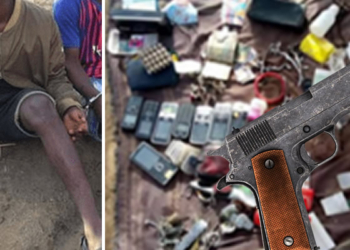 21-year-old man allegedly caught with 26 mobile phones, pistol