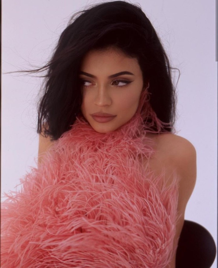 Kylie Jenner shows off her scar as she sizzles in new photos