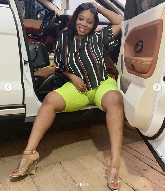 Curvy actress Moesha Boduong sends her followers into a frenzy as she shows off her fat camel toe on IG (Photos)