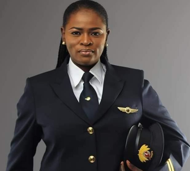 Meet?Adeola Sowemimo: The first Nigerian female pilot with Qatar Airways, set to fly the Boeing 787 Dreamliner Aircraft