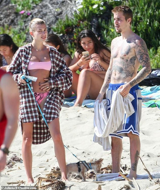Justin Bieber and his wife Hailey Baldwin enjoy fun day at Laguna Beach (Photos)