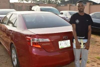 Photos: EFCC arrests Ibadan ?Yahoo Boys?, recovers exotic cars