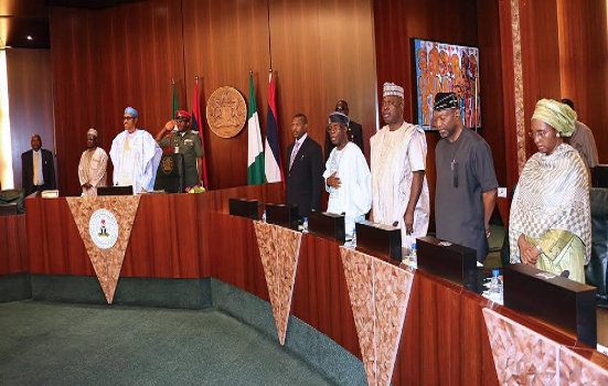 President Buhari and his ministers at FEC meeting