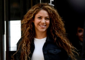 Shakira appears in Spanish court