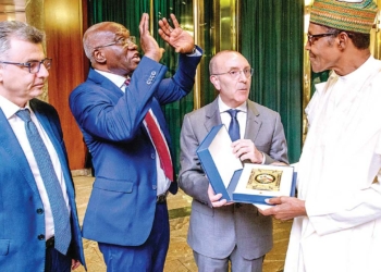 President Muhammadu Buhari (right) with members of the Italian Parliament, Senators Vito Petrocelli (left); Tony Iwobi and Manuel Vescovi during a visit by the delegation to the State House, Abuja…yesterday.