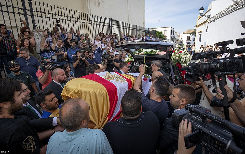 Former Arsenal and Spain footballer, Jose Antonio Reyes laid to rest after car crash (Photos)