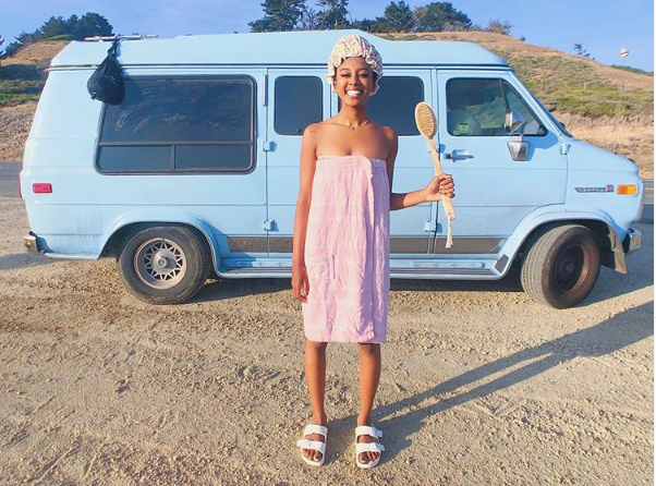Meet Jennelle Eliana, the stylish 19-year-old girl who lives in a van (Photos)
