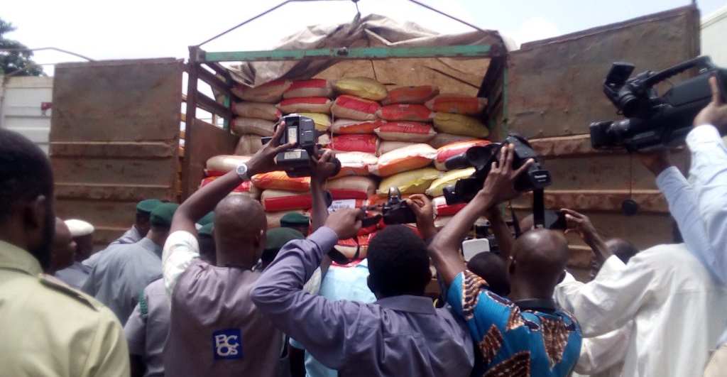 BREAKING: Nigerian Customs seize 32 containers of expired rice