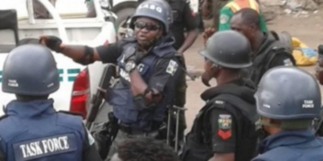 Depict of police officers effecting arrest