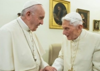 L-R Pope Francis, Retired Pope Benedict XVI