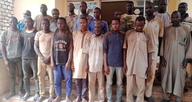 Cross section picture of rescued victims of kidnapping