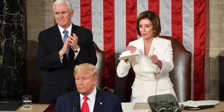 Picture showing US speaker Nancy Pelosi ripping off Trump's speech