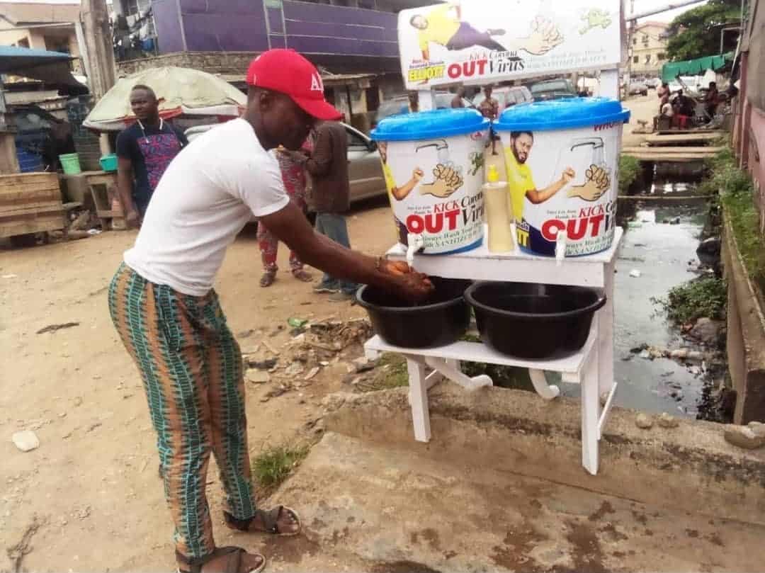 Desmond Elliot donates hand wash to strengthen fight against Coronavirus
