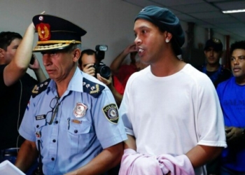 Ronaldinho out of Paraguay jail