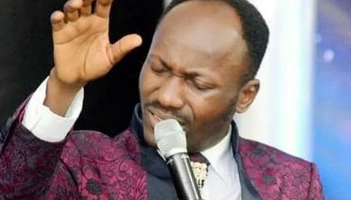 Apostle Suleman allegedly heals family infected with COVID-19 during Good Friday online service (VIDEO)