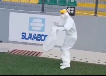 VIDEO: Moment Health Workers "Gbebody" for Jesus as they celebrate Easter Sunday in Lagos Isolation centre