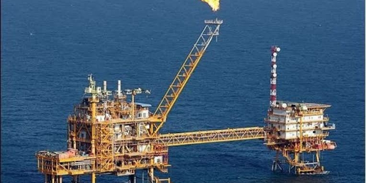 JUST IN: US Oil price collapses to $0.01 per Barrel