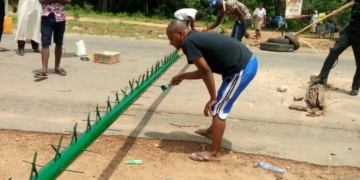 Osun intensifies efforts to curb Coronavirus, barricades borders