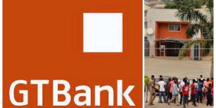 Aggrieved customers vandalize GTBank, Osogbo branch over extortion