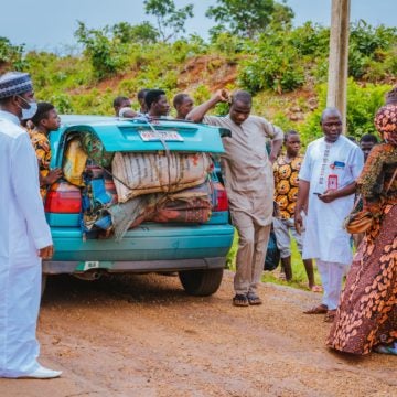 Kaduna govt intercepts car carrying 11 Almajirai, two adults on Kaduna road