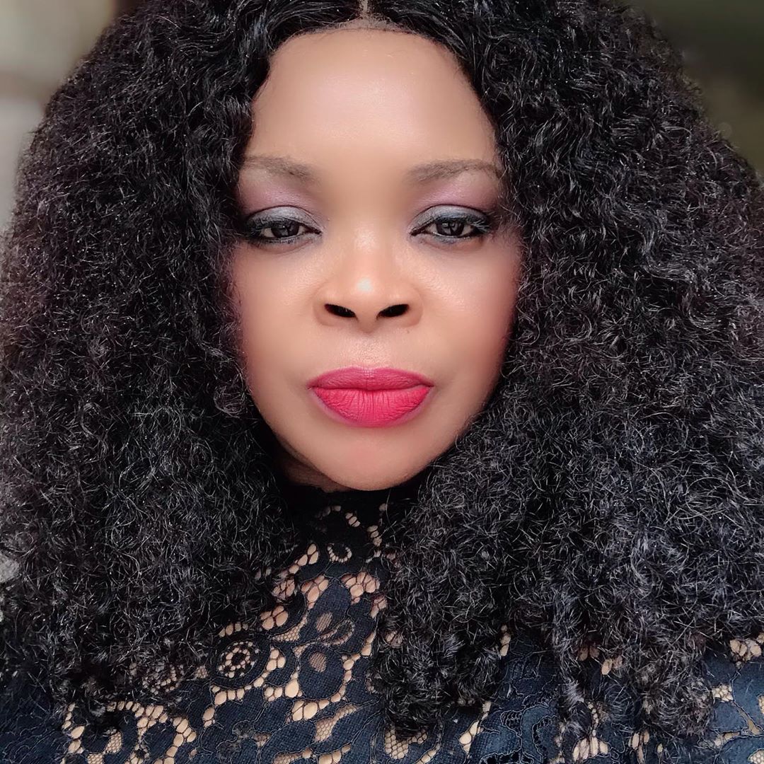 Sandra Achums celebrates 47th birthday with lovely photos