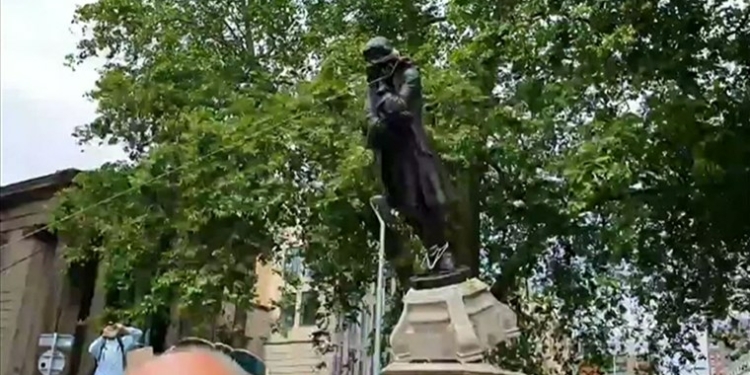 George Floyd topples statues of racists, slave traders in U.S., Europe