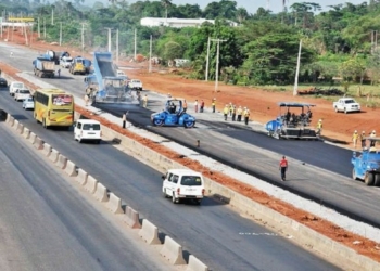 FG shuts Kara Bridge on Lagos-Ibadan Expressway for integrity test