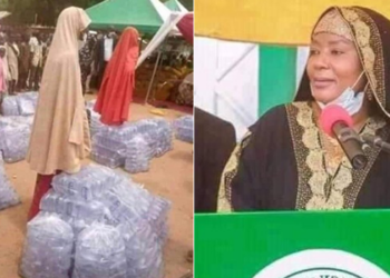 PHOTO: Bauchi State First Lady empowers women, distributes bags of sachet water as business start-ups