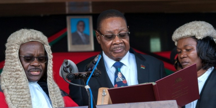 Malawi swears in Lazarus as new president