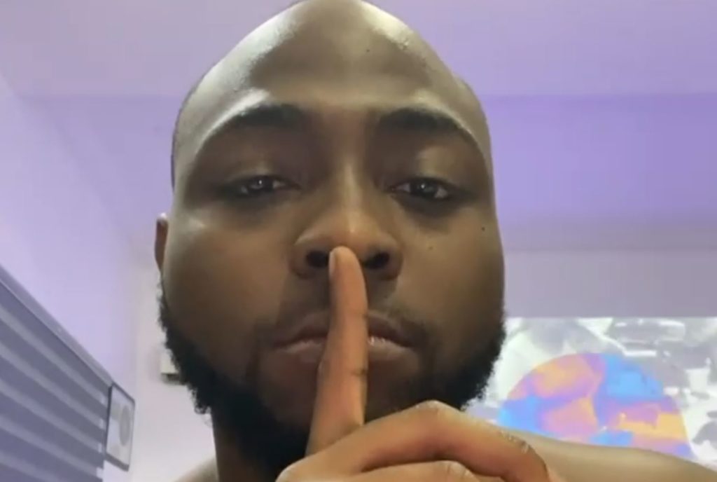 Davido's fans weep as singer abandons them on social media