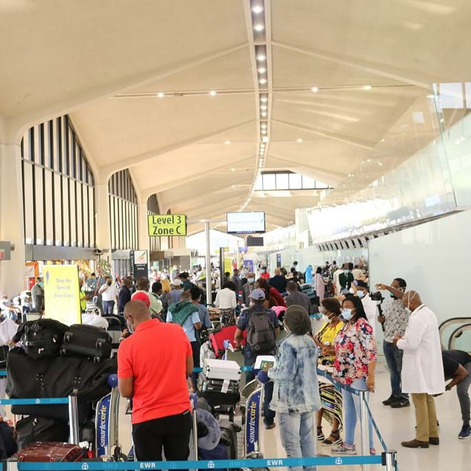 PHOTOS: 322 Nigerians evacuated from the US arrive Lagos